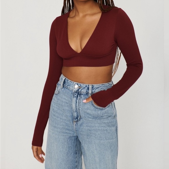 Garage Scarlette plunge v ribbed in blue. Size large - Picture 2 of 4